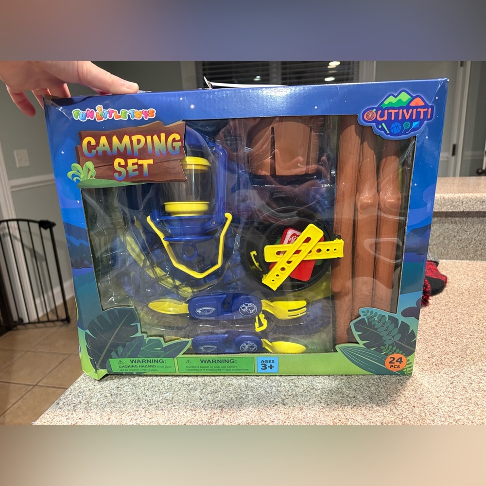 Fun Little Toys Camping Set